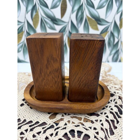 Vintage 70s Wood Salt and Pepper Set with Base - Picture 3 of 7
